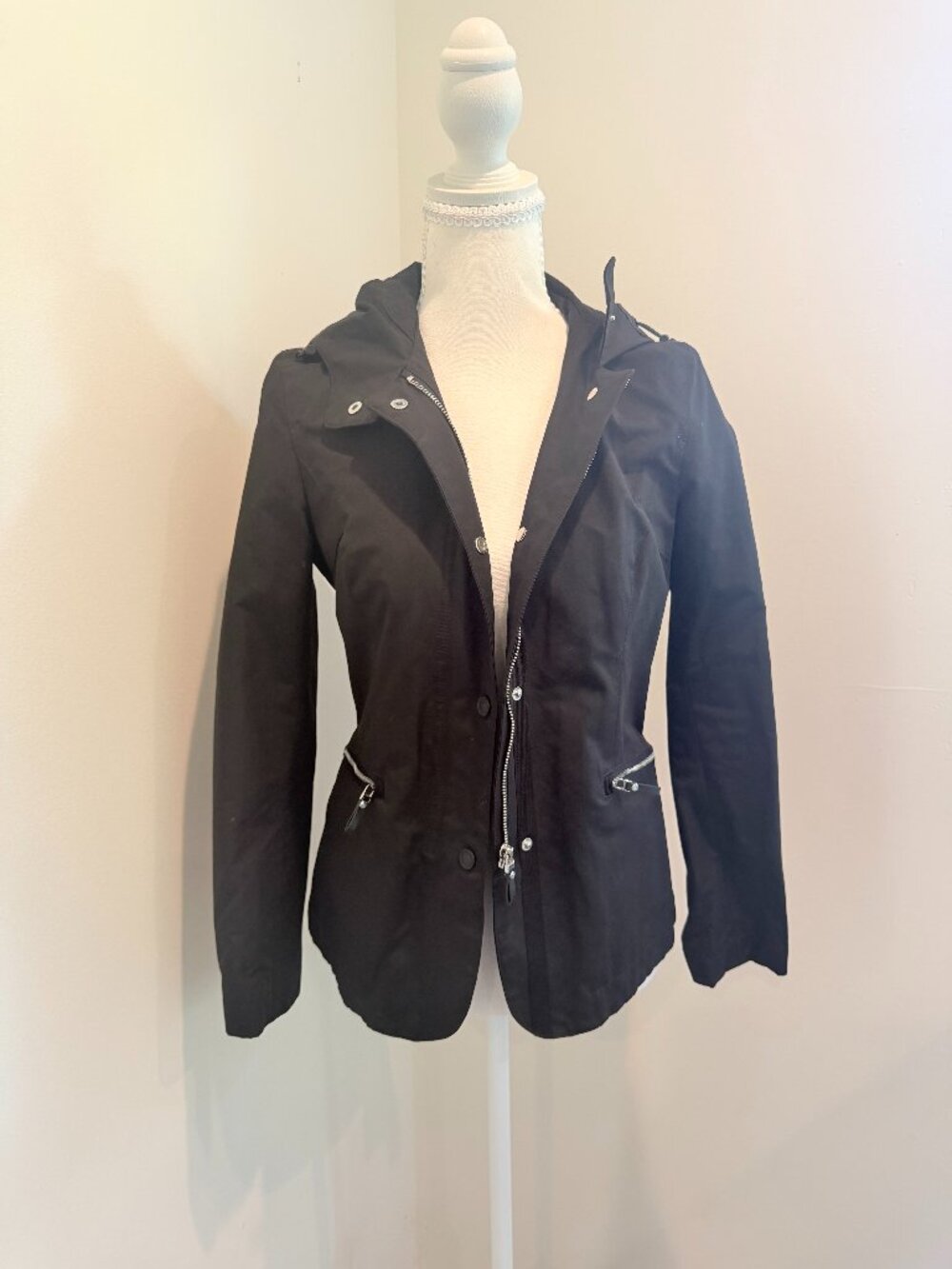 Massimo Dutti Women's Black Lightweight Hooded Tech Jacket – Size XS